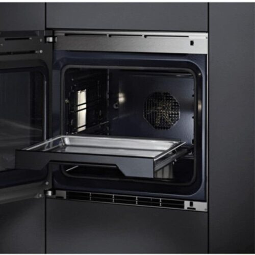 Bên trong lò nướng âm tủ Hafele GAGGENAU 539.66.121